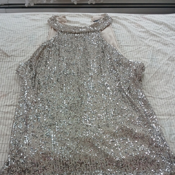 Cable & GAUGE Sequence Halter TOP - Picture 1 of 7